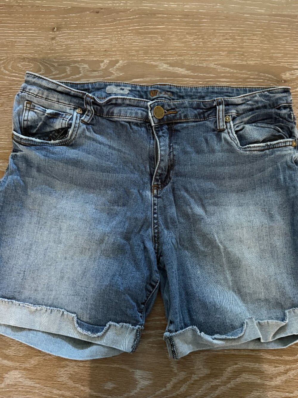 Womens Kut from the Kloth denim shorts rolled cuff size 14